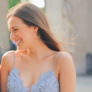 Meet your Posher, Elaina